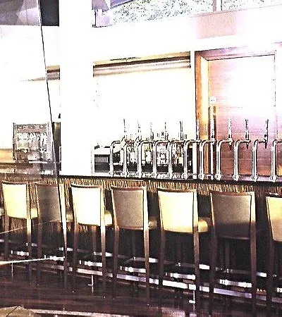 Clayton Silver Springs 4* Cork